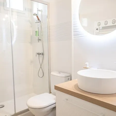 Corail - 2min Centre - Clim - Wifi - Parking Prive - Ideal Famille - Motte Apartmán