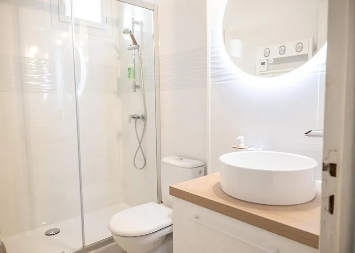 Corail - 2min Centre - Clim - Wifi - Parking Prive - Ideal Famille - Motte شقة