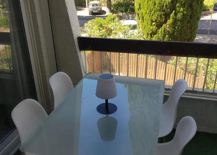 Corail - 2min Centre - Clim - Wifi - Parking Prive - Ideal Famille - Motte Apartamento